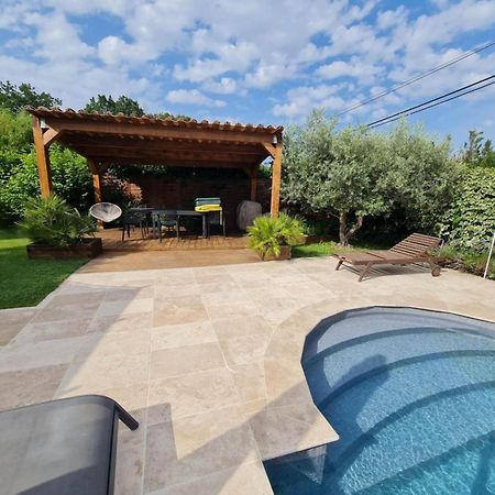 Maison Villa Pierrevert ภายนอก รูปภาพ