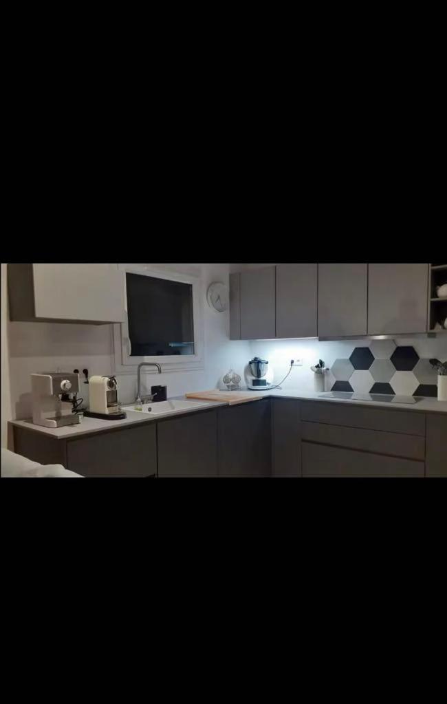 Maison Villa Pierrevert ภายนอก รูปภาพ