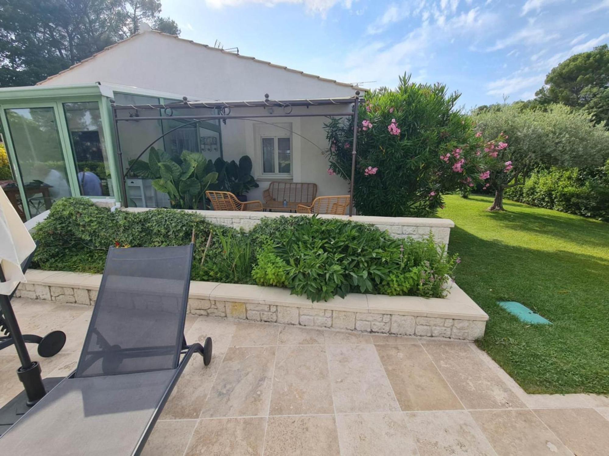 Maison Villa Pierrevert ภายนอก รูปภาพ